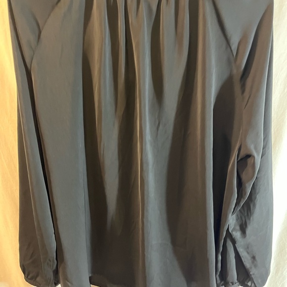Apt 9 Black long sleeve silky peasant blouse - Picture 4 of 6